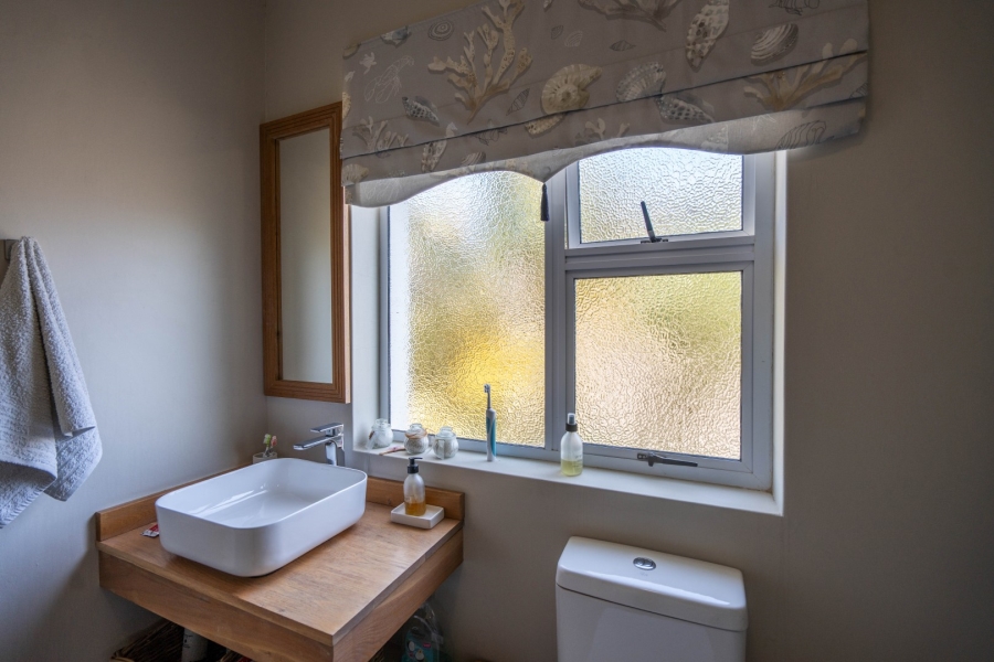 7 Bedroom Property for Sale in Royal Alfred Marina Eastern Cape